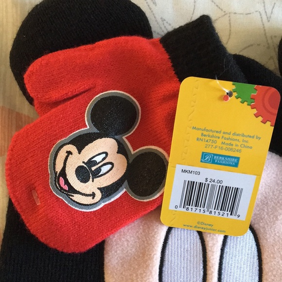 Mickey Mouse Hat & Glove Set - Picture 2 of 3